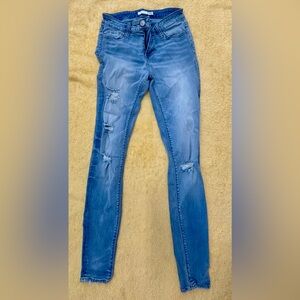 Daytrip 26 R Women's Distressed Blue Skinny Jeans NWOT